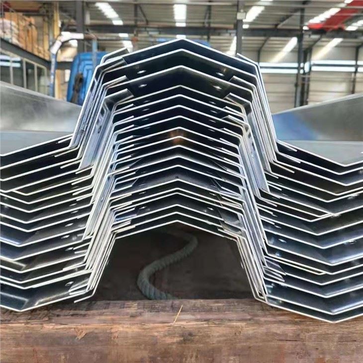 Galvanized And Aluminized Zinc Greenhouse Rain Gutter